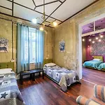 Guest House 32